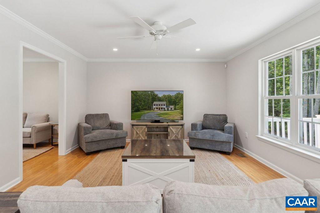 6414 JEFFERSON MILL RD, SCOTTSVILLE, Virginia 24590, 5 Bedrooms Bedrooms, ,3 BathroomsBathrooms,Residential,6414 JEFFERSON MILL RD,682081 MLS # 682081 6414 JEFFERSON MILL RD, SCOTTSVILLE, Virginia 24590, 5 Bedrooms Bedrooms, ,3 BathroomsBathrooms,Residential,6414 JEFFERSON MILL RD,682081 MLS # 682081