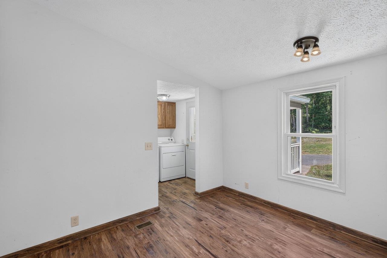 391 JOLLETT LN, ELKTON, Virginia 22827, 3 Bedrooms Bedrooms, ,2 BathroomsBathrooms,Residential,391 JOLLETT LN,682082 MLS # 682082 391 JOLLETT LN, ELKTON, Virginia 22827, 3 Bedrooms Bedrooms, ,2 BathroomsBathrooms,Residential,391 JOLLETT LN,682082 MLS # 682082
