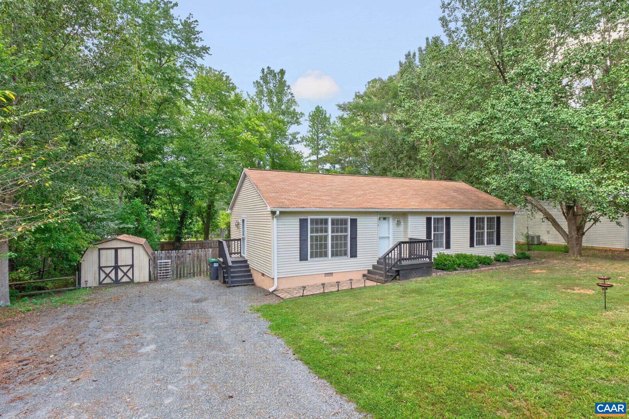 573 JEFFERSON DR, PALMYRA, Virginia 22963, 3 Bedrooms Bedrooms, ,2 BathroomsBathrooms,Residential,573 Jefferson Drive,573 JEFFERSON DR,681932 MLS # 681932 573 JEFFERSON DR, PALMYRA, Virginia 22963, 3 Bedrooms Bedrooms, ,2 BathroomsBathrooms,Residential,573 Jefferson Drive,573 JEFFERSON DR,681932 MLS # 681932