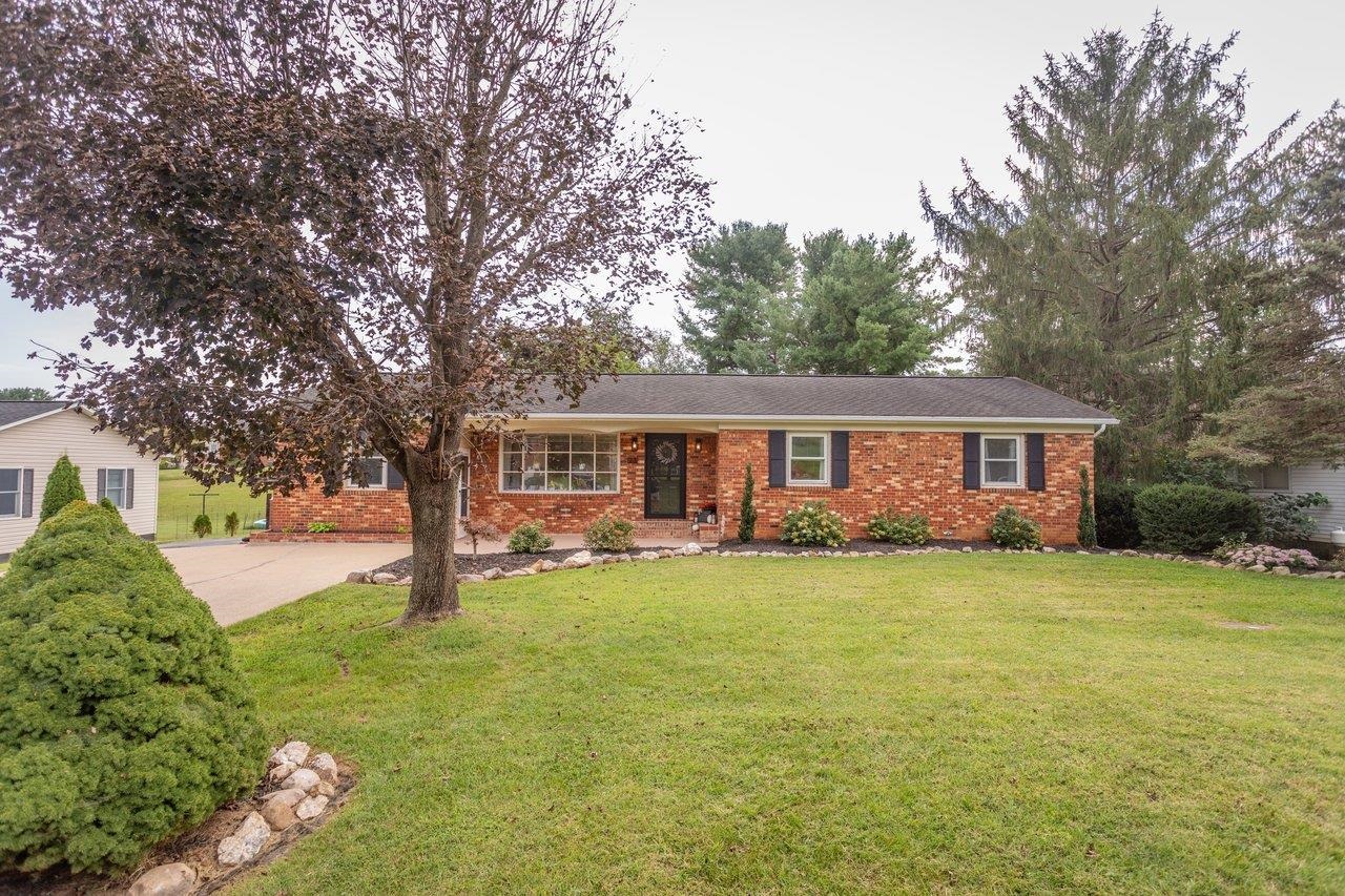 23 GREENFIELD RD, LURAY, Virginia 22835, 3 Bedrooms Bedrooms, ,2 BathroomsBathrooms,Residential,23 GREENFIELD RD,681989 MLS # 681989