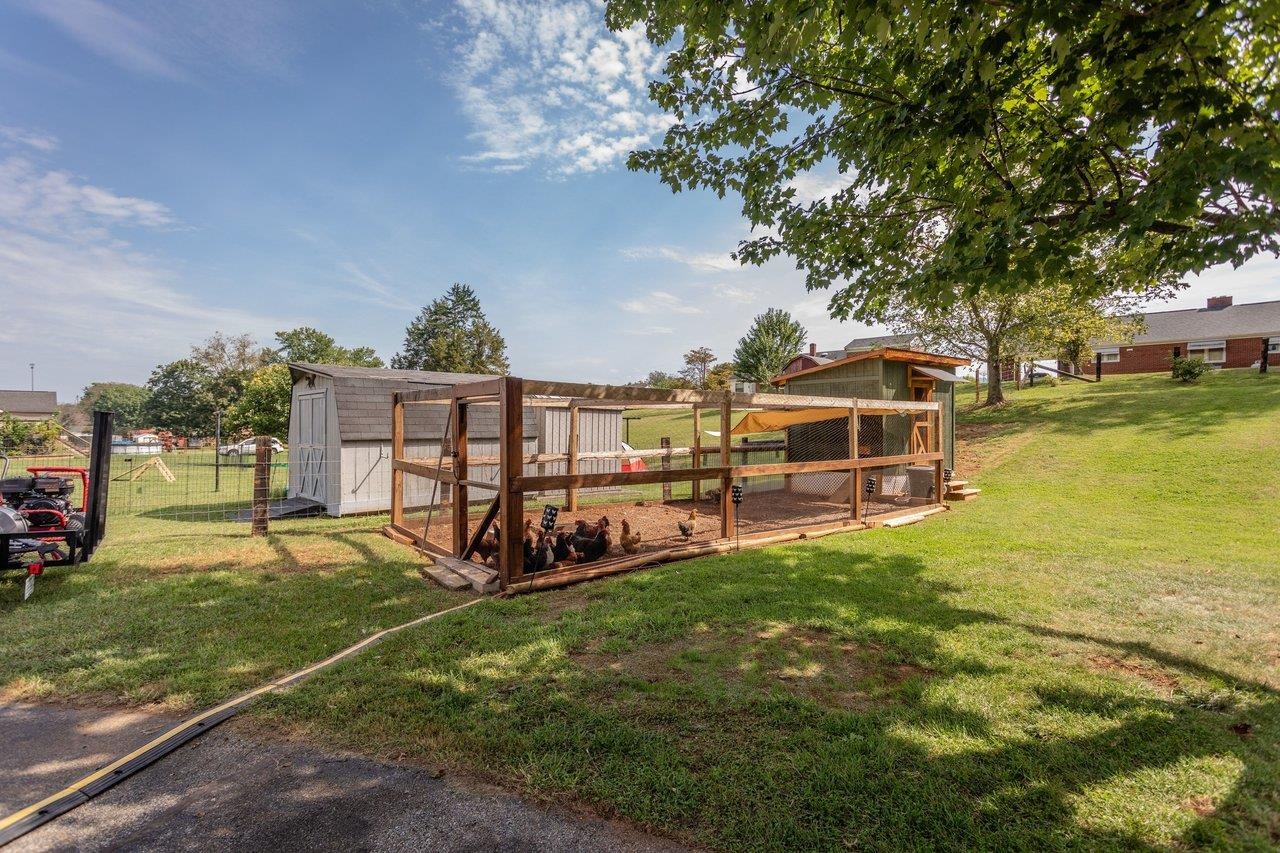 23 GREENFIELD RD, LURAY, Virginia 22835, 3 Bedrooms Bedrooms, ,2 BathroomsBathrooms,Residential,23 GREENFIELD RD,681989 MLS # 681989