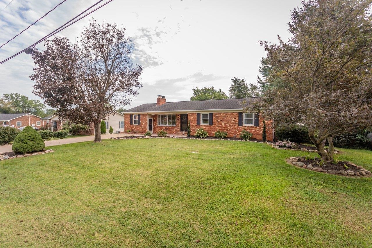 23 GREENFIELD RD, LURAY, Virginia 22835, 3 Bedrooms Bedrooms, ,2 BathroomsBathrooms,Residential,23 GREENFIELD RD,681989 MLS # 681989