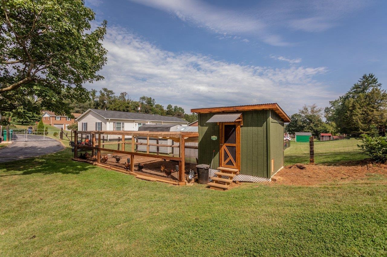 23 GREENFIELD RD, LURAY, Virginia 22835, 3 Bedrooms Bedrooms, ,2 BathroomsBathrooms,Residential,23 GREENFIELD RD,681989 MLS # 681989