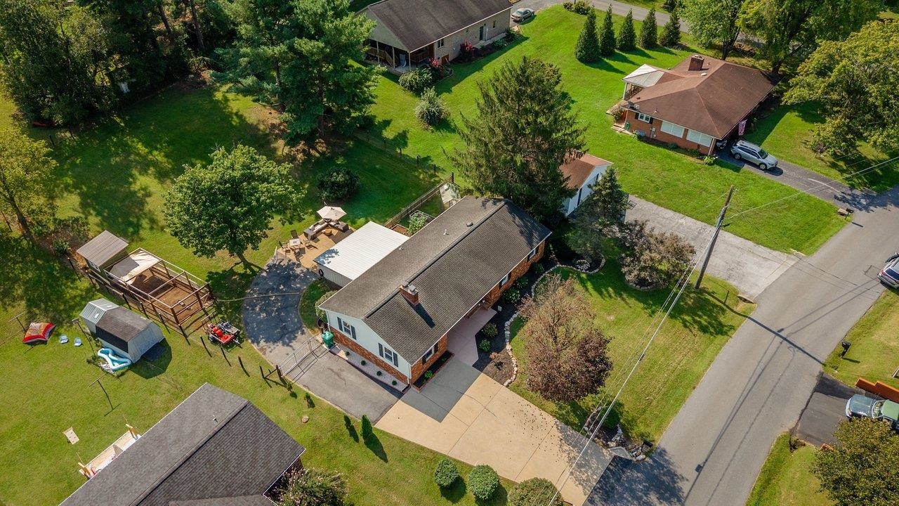 23 GREENFIELD RD, LURAY, Virginia 22835, 3 Bedrooms Bedrooms, ,2 BathroomsBathrooms,Residential,23 GREENFIELD RD,681989 MLS # 681989