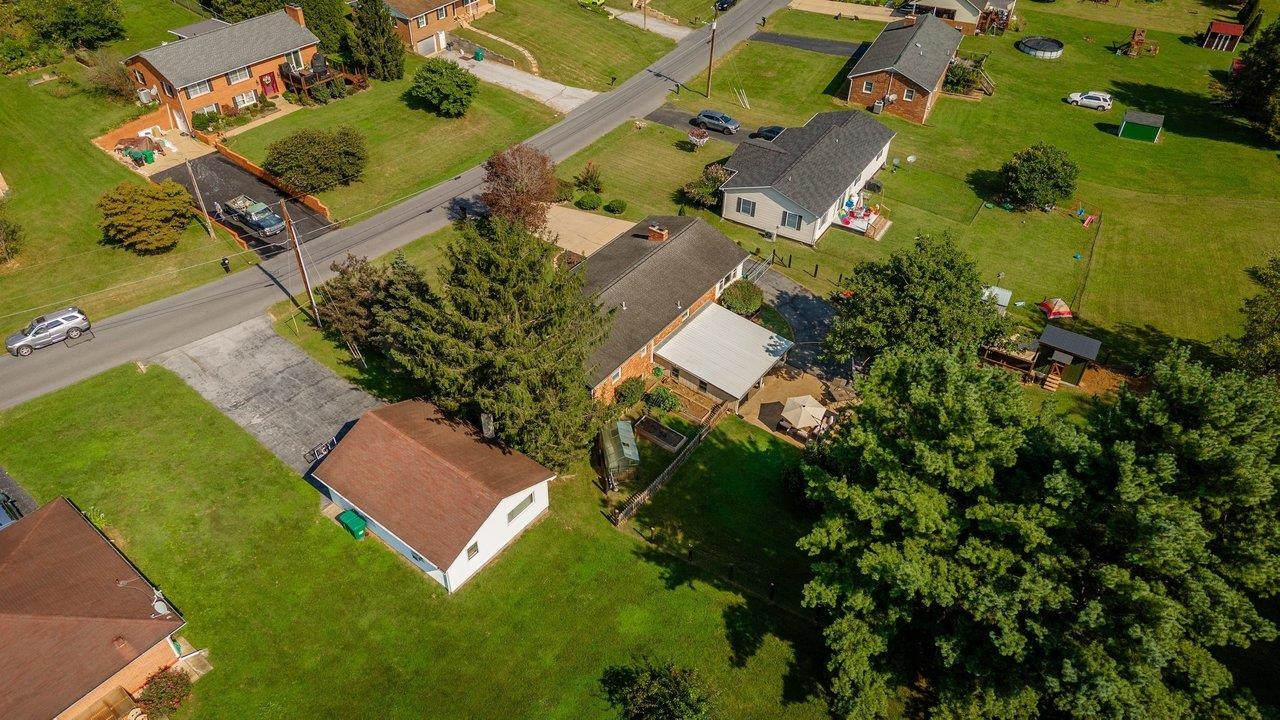 23 GREENFIELD RD, LURAY, Virginia 22835, 3 Bedrooms Bedrooms, ,2 BathroomsBathrooms,Residential,23 GREENFIELD RD,681989 MLS # 681989
