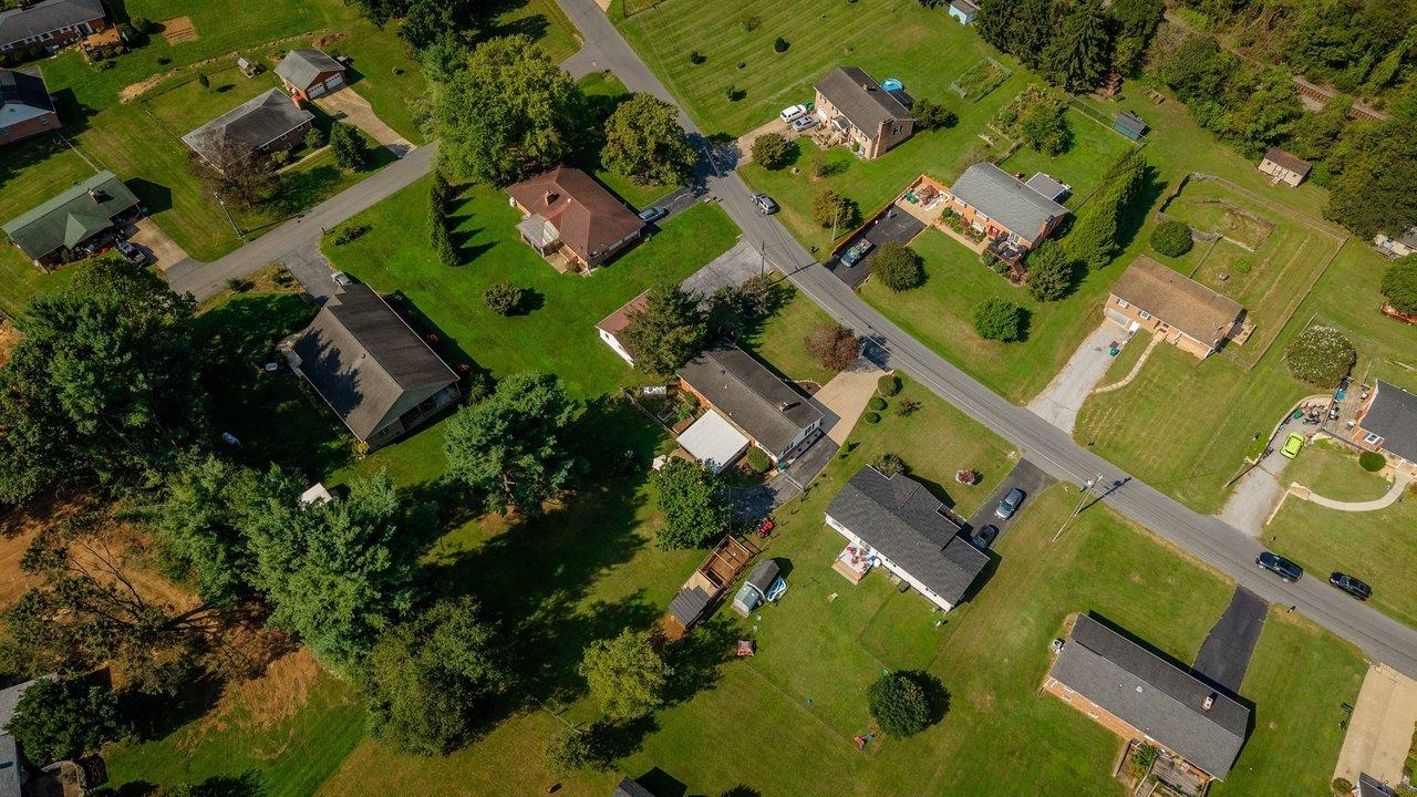 23 GREENFIELD RD, LURAY, Virginia 22835, 3 Bedrooms Bedrooms, ,2 BathroomsBathrooms,Residential,23 GREENFIELD RD,681989 MLS # 681989