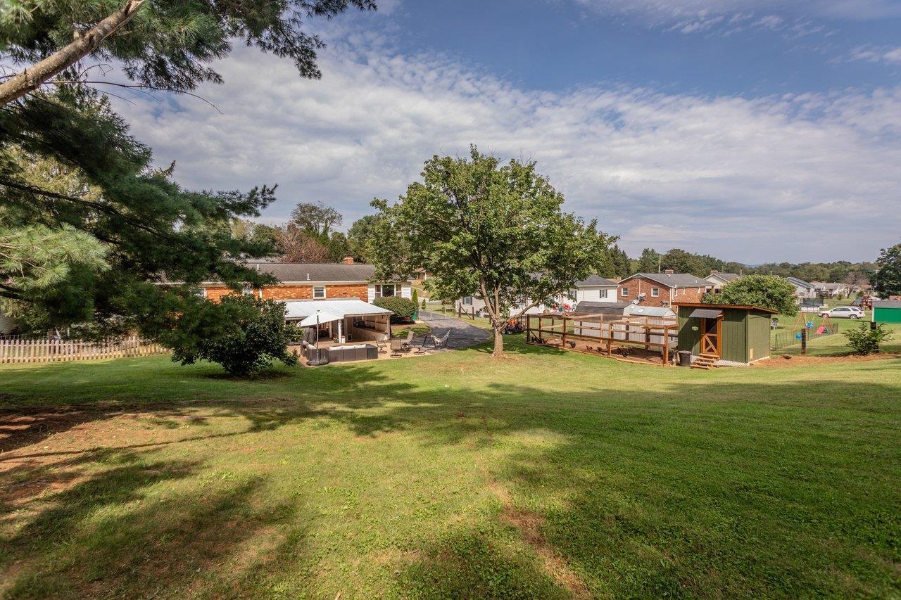 23 GREENFIELD RD, LURAY, Virginia 22835, 3 Bedrooms Bedrooms, ,2 BathroomsBathrooms,Residential,23 GREENFIELD RD,681989 MLS # 681989
