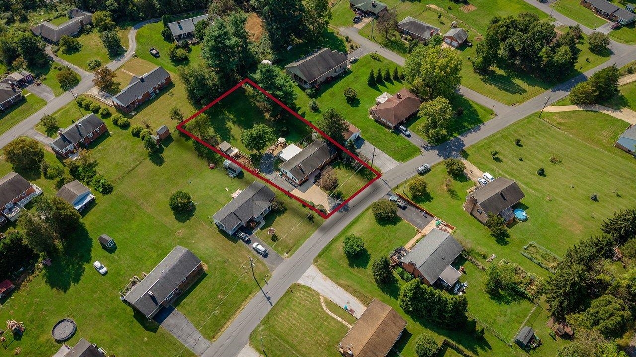 23 GREENFIELD RD, LURAY, Virginia 22835, 3 Bedrooms Bedrooms, ,2 BathroomsBathrooms,Residential,23 GREENFIELD RD,681989 MLS # 681989