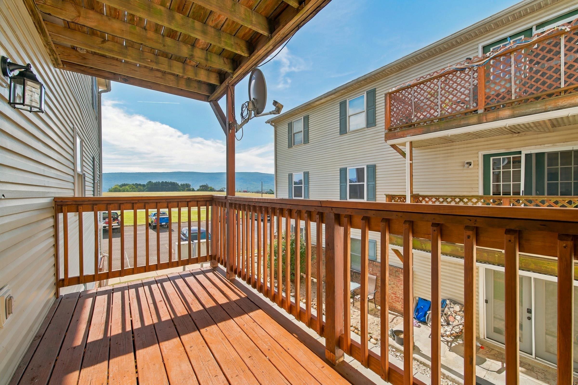 1290 OX RD, WOODSTOCK, Virginia 22664, 2 Bedrooms Bedrooms, ,2 BathroomsBathrooms,Residential,1290 OX RD,682005 MLS # 682005 1290 OX RD, WOODSTOCK, Virginia 22664, 2 Bedrooms Bedrooms, ,2 BathroomsBathrooms,Residential,1290 OX RD,682005 MLS # 682005