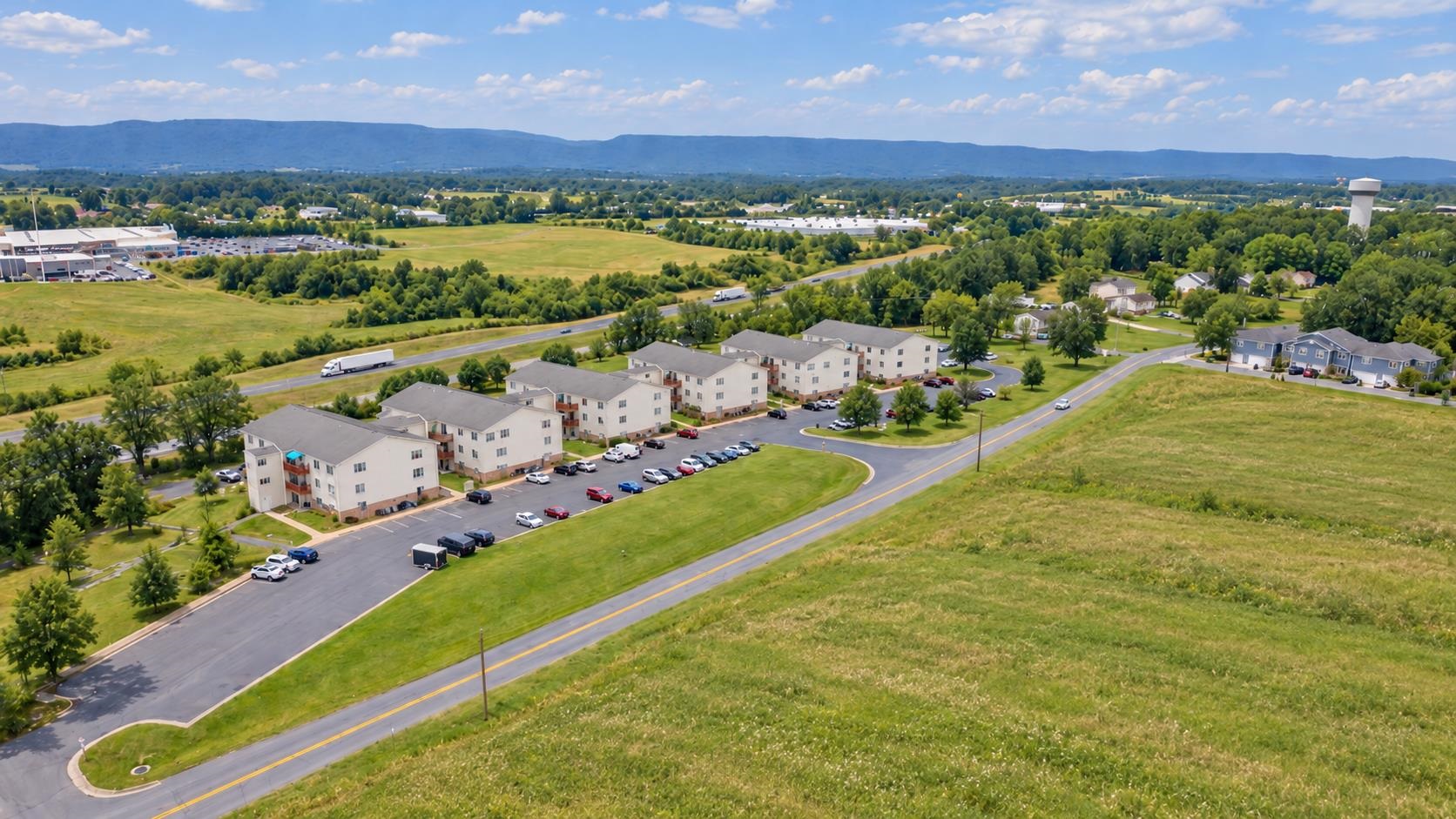1290 OX RD, WOODSTOCK, Virginia 22664, 2 Bedrooms Bedrooms, ,2 BathroomsBathrooms,Residential,1290 OX RD,682005 MLS # 682005 1290 OX RD, WOODSTOCK, Virginia 22664, 2 Bedrooms Bedrooms, ,2 BathroomsBathrooms,Residential,1290 OX RD,682005 MLS # 682005