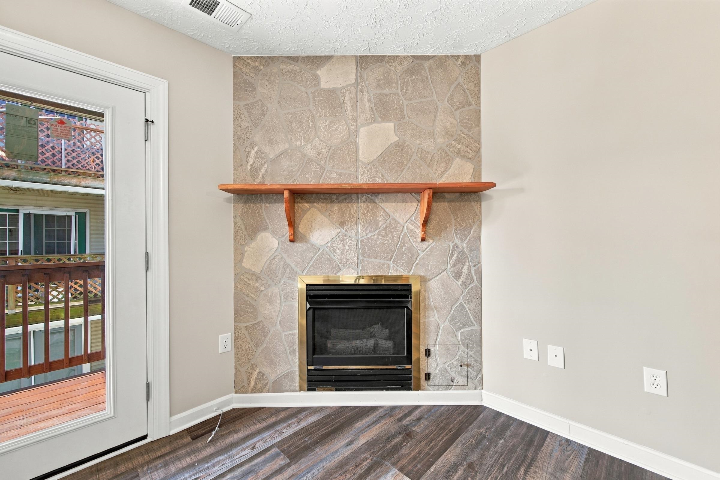 1290 OX RD, WOODSTOCK, Virginia 22664, 2 Bedrooms Bedrooms, ,2 BathroomsBathrooms,Residential,1290 OX RD,682005 MLS # 682005 1290 OX RD, WOODSTOCK, Virginia 22664, 2 Bedrooms Bedrooms, ,2 BathroomsBathrooms,Residential,1290 OX RD,682005 MLS # 682005