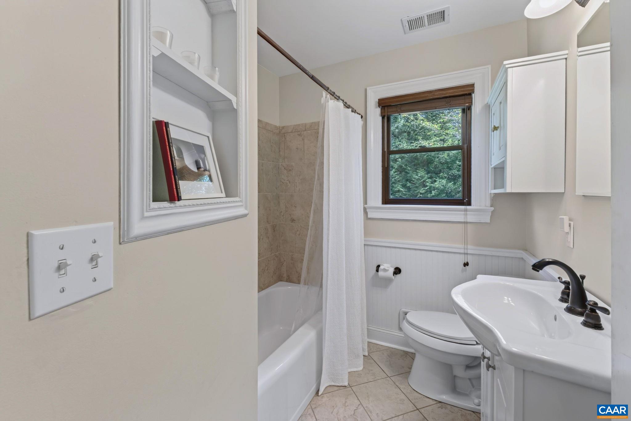 104 BUCKINGHAM RD, CHARLOTTESVILLE, Virginia 22903, 5 Bedrooms Bedrooms, ,3 BathroomsBathrooms,Residential,104 BUCKINGHAM RD,682022 MLS # 682022 104 BUCKINGHAM RD, CHARLOTTESVILLE, Virginia 22903, 5 Bedrooms Bedrooms, ,3 BathroomsBathrooms,Residential,104 BUCKINGHAM RD,682022 MLS # 682022