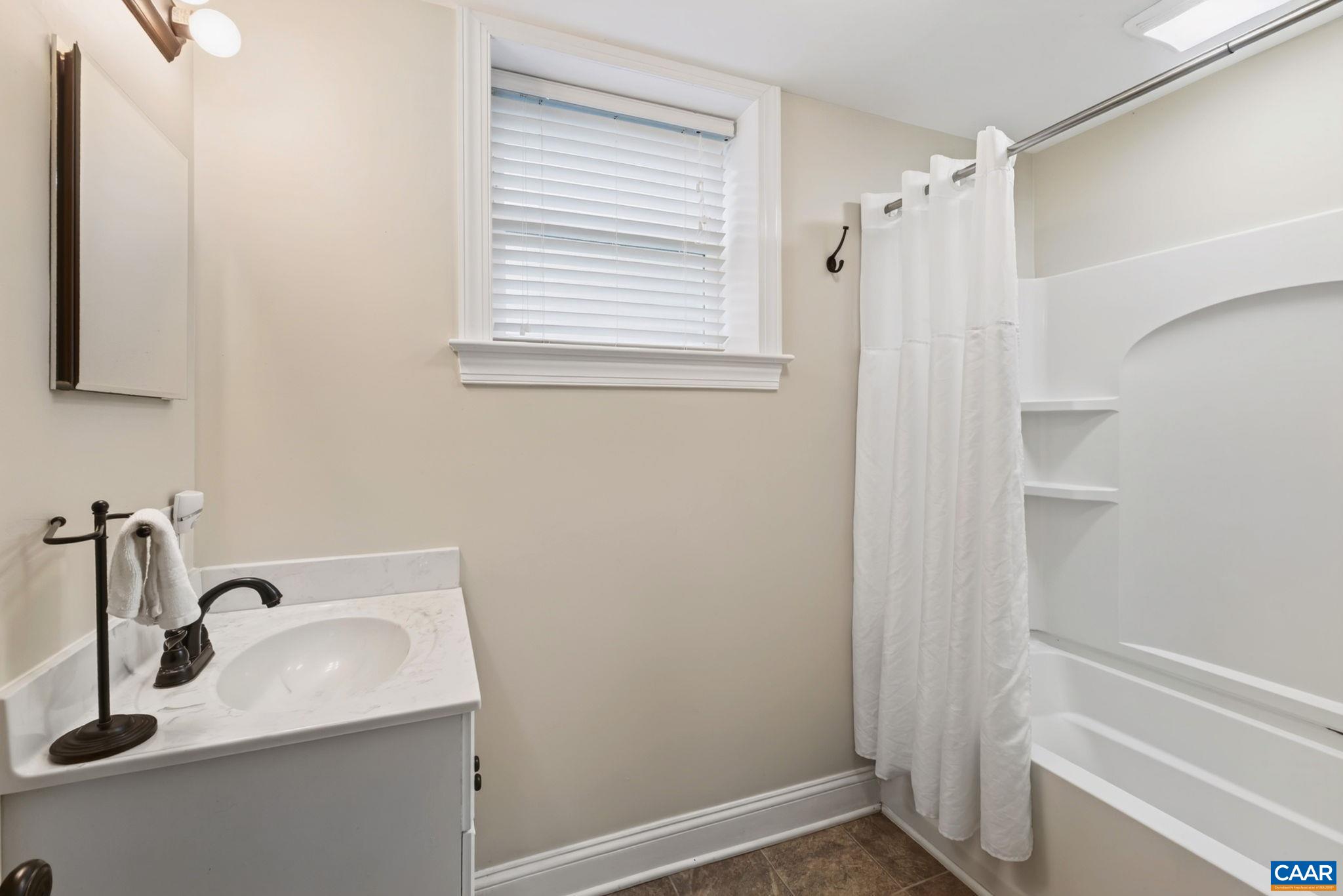 104 BUCKINGHAM RD, CHARLOTTESVILLE, Virginia 22903, 5 Bedrooms Bedrooms, ,3 BathroomsBathrooms,Residential,104 BUCKINGHAM RD,682022 MLS # 682022 104 BUCKINGHAM RD, CHARLOTTESVILLE, Virginia 22903, 5 Bedrooms Bedrooms, ,3 BathroomsBathrooms,Residential,104 BUCKINGHAM RD,682022 MLS # 682022