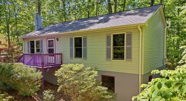 8004 CHESTNUT GROVE RD, ESMONT, Virginia 22937, 3 Bedrooms Bedrooms, ,1 BathroomBathrooms,Residential,Mr D's Esmont House of Colour,8004 CHESTNUT GROVE RD,682073 MLS # 682073