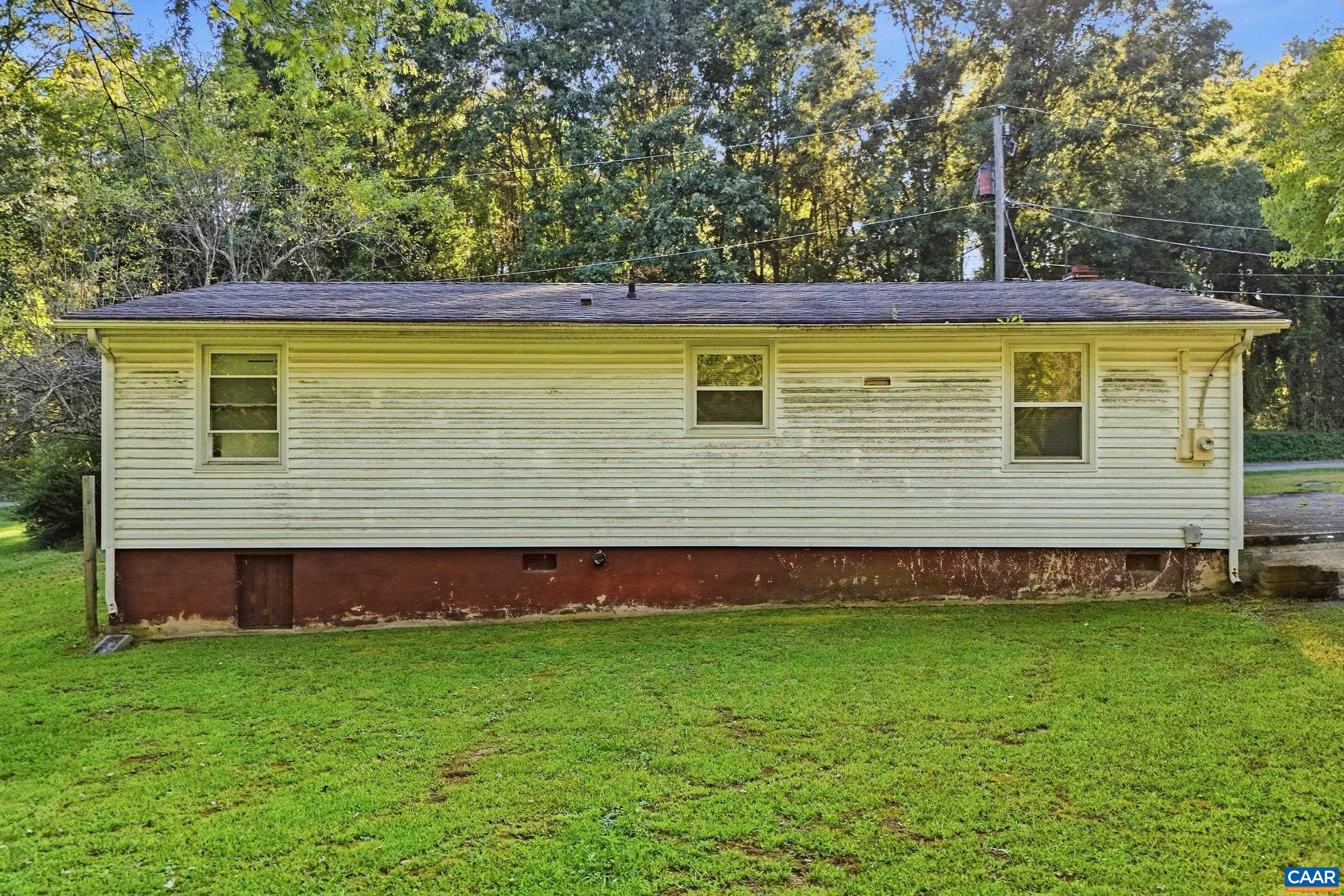 1104 OLD LOUISA RD, GORDONSVILLE, Virginia 22942, 3 Bedrooms Bedrooms, ,1 BathroomBathrooms,Residential,1104 OLD LOUISA RD,682078 MLS # 682078 1104 OLD LOUISA RD, GORDONSVILLE, Virginia 22942, 3 Bedrooms Bedrooms, ,1 BathroomBathrooms,Residential,1104 OLD LOUISA RD,682078 MLS # 682078