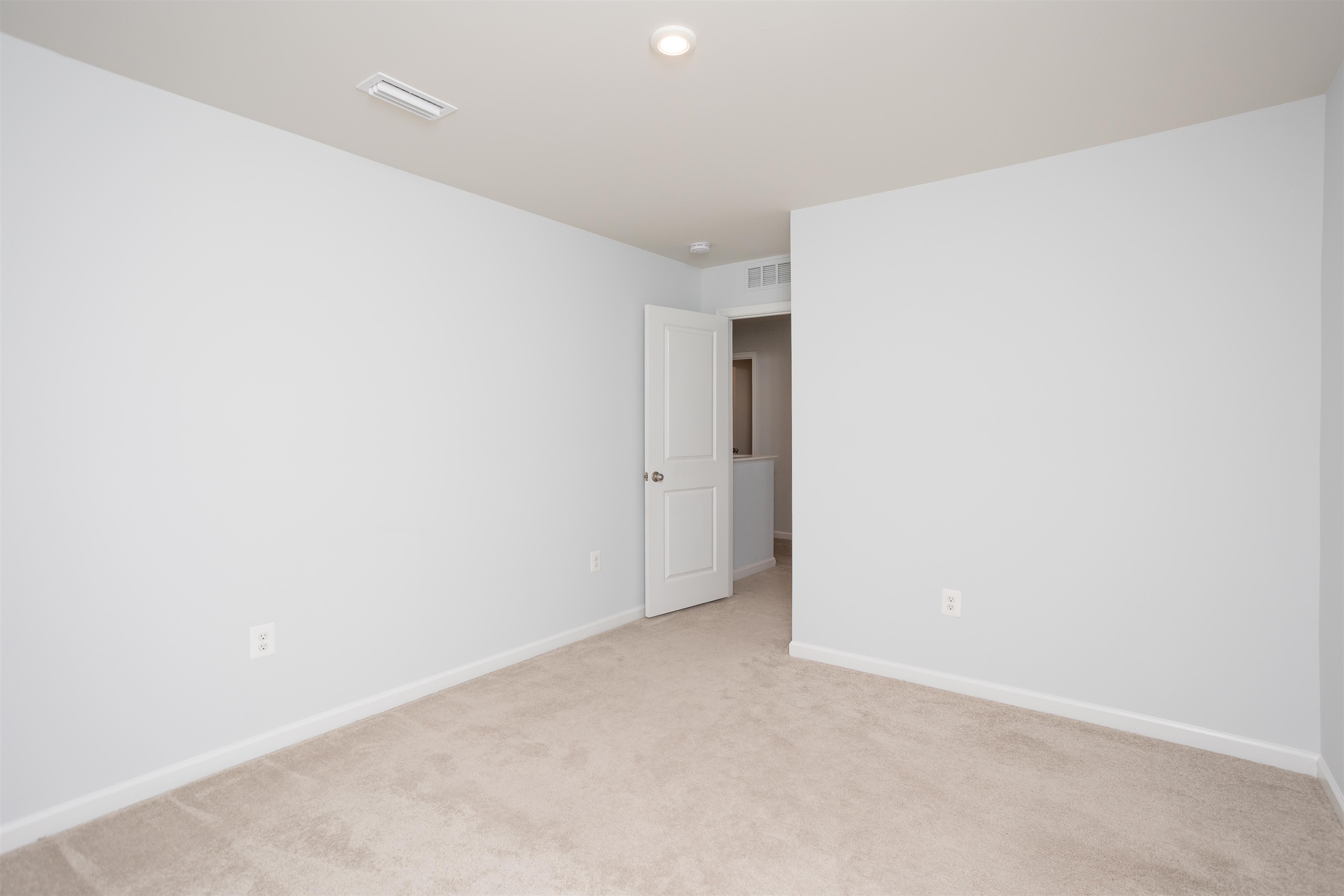 2065 TAILOR DR, ROCKINGHAM, Virginia 22801, 4 Bedrooms Bedrooms, ,2 BathroomsBathrooms,Residential,2065 TAILOR DR,682086 MLS # 682086 2065 TAILOR DR, ROCKINGHAM, Virginia 22801, 4 Bedrooms Bedrooms, ,2 BathroomsBathrooms,Residential,2065 TAILOR DR,682086 MLS # 682086