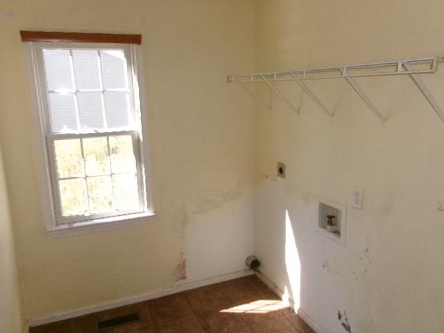 204 FIRST ST, GROTTOES, Virginia 24441, 3 Bedrooms Bedrooms, ,2 BathroomsBathrooms,Residential,204 FIRST ST,682095 MLS # 682095
