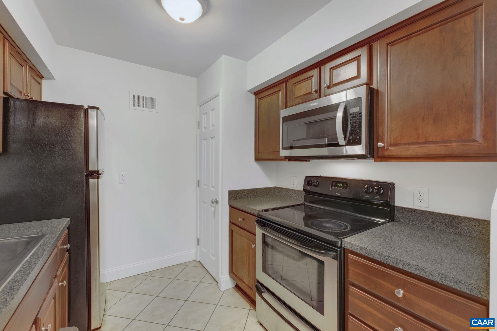 104 TURTLE CREEK RD, CHARLOTTESVILLE, Virginia 22901, 2 Bedrooms Bedrooms, ,2 BathroomsBathrooms,Residential,104 TURTLE CREEK RD,682096 MLS # 682096