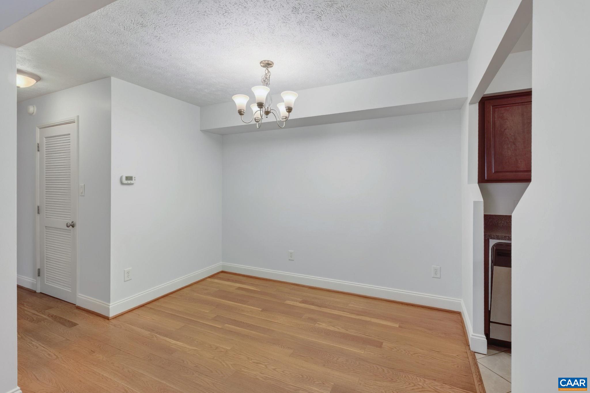 104 TURTLE CREEK RD, CHARLOTTESVILLE, Virginia 22901, 2 Bedrooms Bedrooms, ,2 BathroomsBathrooms,Residential,104 TURTLE CREEK RD,682096 MLS # 682096