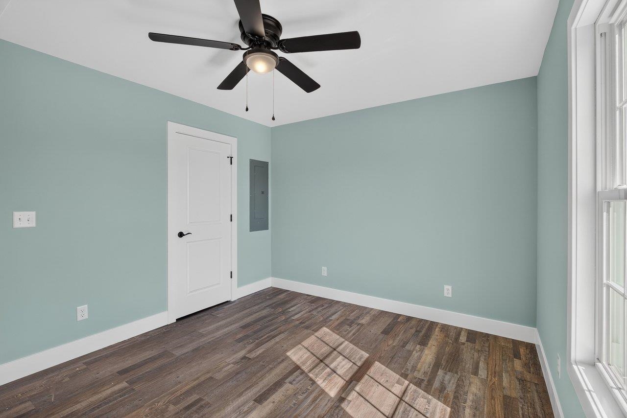 101 8TH ST, GROTTOES, Virginia 24441, 3 Bedrooms Bedrooms, ,2 BathroomsBathrooms,Residential,101 8TH ST,682101 MLS # 682101