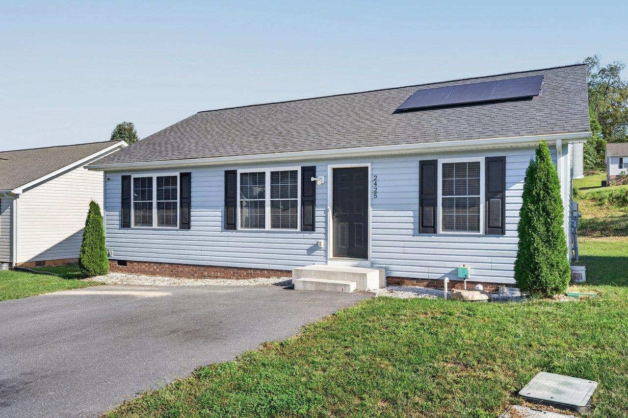 2425 BRENTWOOD DR, ROCKINGHAM, Virginia 22801, 3 Bedrooms Bedrooms, ,2 BathroomsBathrooms,Residential,2425 BRENTWOOD DR,682103 MLS # 682103