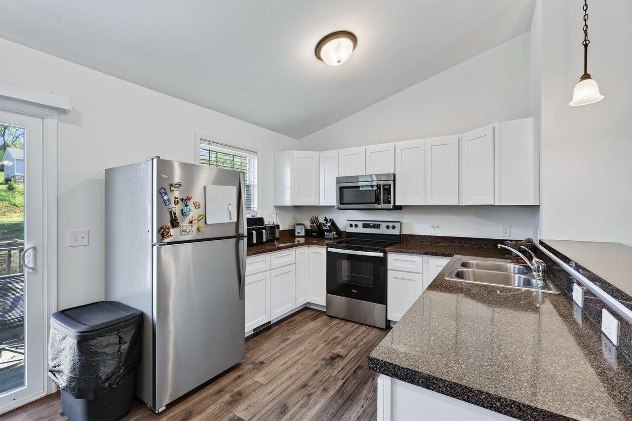 2425 BRENTWOOD DR, ROCKINGHAM, Virginia 22801, 3 Bedrooms Bedrooms, ,2 BathroomsBathrooms,Residential,2425 BRENTWOOD DR,682103 MLS # 682103