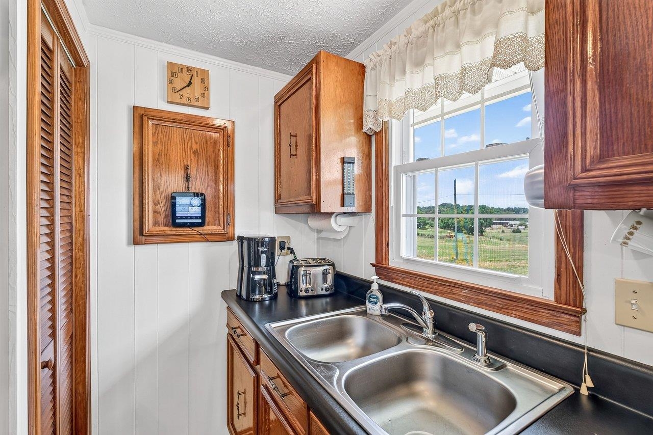 2627 MINIE BALL LN, KEEZLETOWN, Virginia 22832, 3 Bedrooms Bedrooms, ,1 BathroomBathrooms,Residential,2627 MINIE BALL LN,679329 MLS # 679329 2627 MINIE BALL LN, KEEZLETOWN, Virginia 22832, 3 Bedrooms Bedrooms, ,1 BathroomBathrooms,Residential,2627 MINIE BALL LN,679329 MLS # 679329