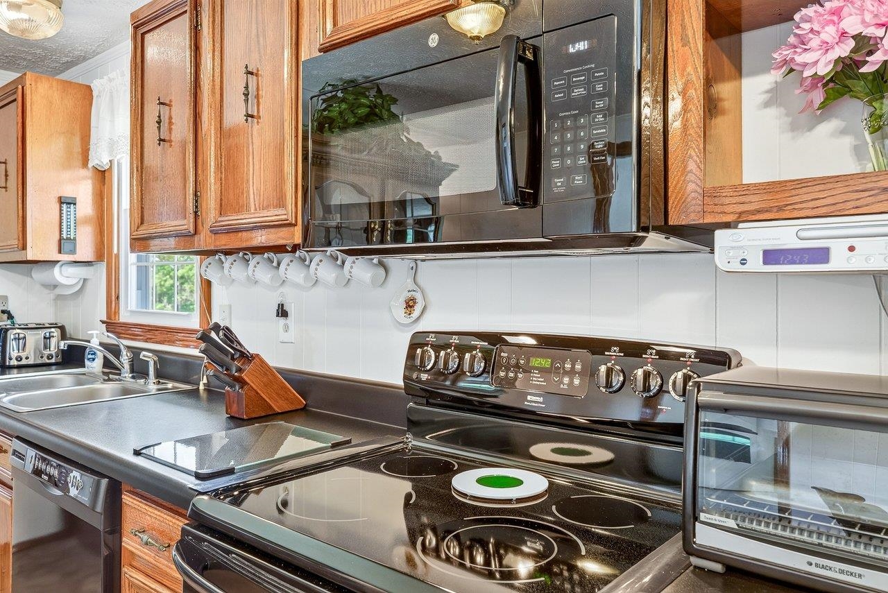 2627 MINIE BALL LN, KEEZLETOWN, Virginia 22832, 3 Bedrooms Bedrooms, ,1 BathroomBathrooms,Residential,2627 MINIE BALL LN,679329 MLS # 679329 2627 MINIE BALL LN, KEEZLETOWN, Virginia 22832, 3 Bedrooms Bedrooms, ,1 BathroomBathrooms,Residential,2627 MINIE BALL LN,679329 MLS # 679329