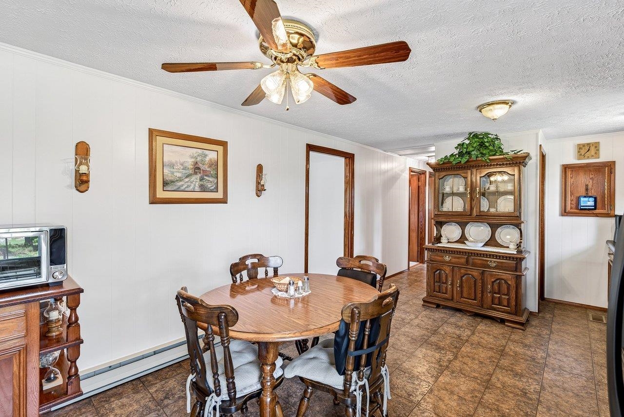2627 MINIE BALL LN, KEEZLETOWN, Virginia 22832, 3 Bedrooms Bedrooms, ,1 BathroomBathrooms,Residential,2627 MINIE BALL LN,679329 MLS # 679329 2627 MINIE BALL LN, KEEZLETOWN, Virginia 22832, 3 Bedrooms Bedrooms, ,1 BathroomBathrooms,Residential,2627 MINIE BALL LN,679329 MLS # 679329