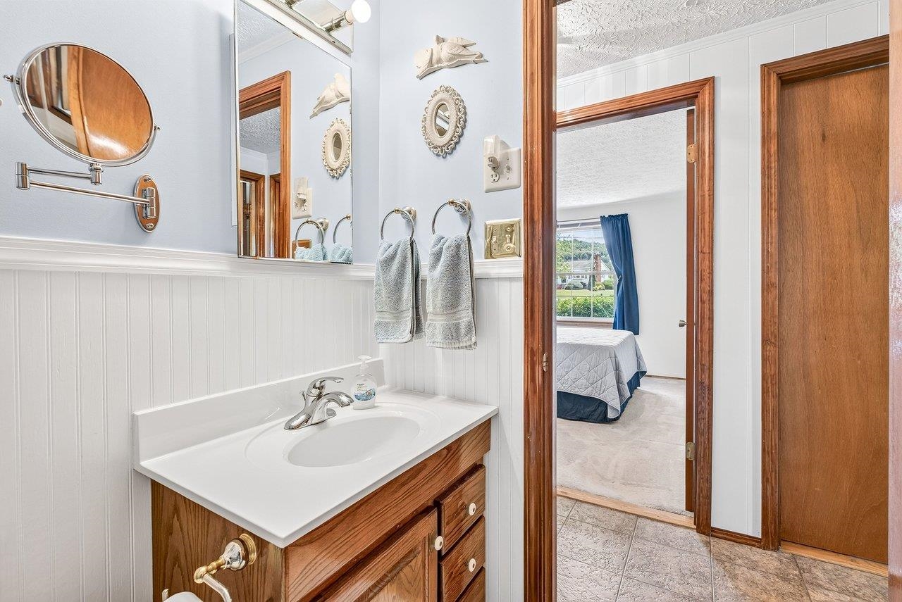 2627 MINIE BALL LN, KEEZLETOWN, Virginia 22832, 3 Bedrooms Bedrooms, ,1 BathroomBathrooms,Residential,2627 MINIE BALL LN,679329 MLS # 679329 2627 MINIE BALL LN, KEEZLETOWN, Virginia 22832, 3 Bedrooms Bedrooms, ,1 BathroomBathrooms,Residential,2627 MINIE BALL LN,679329 MLS # 679329
