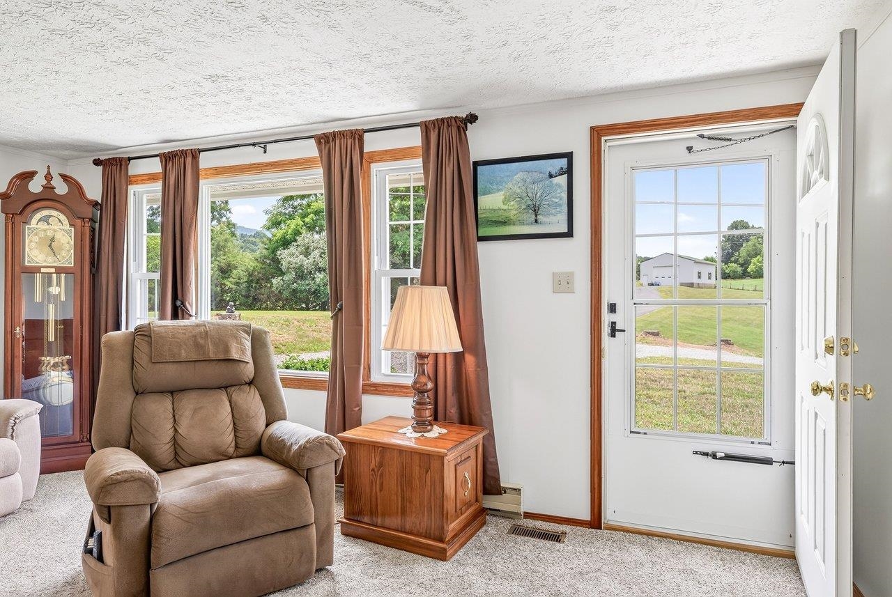 2627 MINIE BALL LN, KEEZLETOWN, Virginia 22832, 3 Bedrooms Bedrooms, ,1 BathroomBathrooms,Residential,2627 MINIE BALL LN,679329 MLS # 679329 2627 MINIE BALL LN, KEEZLETOWN, Virginia 22832, 3 Bedrooms Bedrooms, ,1 BathroomBathrooms,Residential,2627 MINIE BALL LN,679329 MLS # 679329