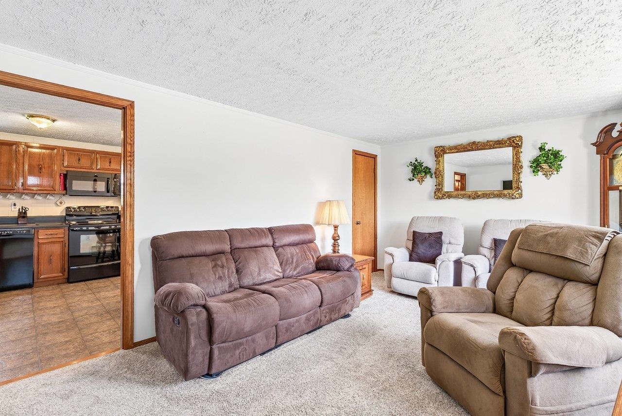 2627 MINIE BALL LN, KEEZLETOWN, Virginia 22832, 3 Bedrooms Bedrooms, ,1 BathroomBathrooms,Residential,2627 MINIE BALL LN,679329 MLS # 679329 2627 MINIE BALL LN, KEEZLETOWN, Virginia 22832, 3 Bedrooms Bedrooms, ,1 BathroomBathrooms,Residential,2627 MINIE BALL LN,679329 MLS # 679329