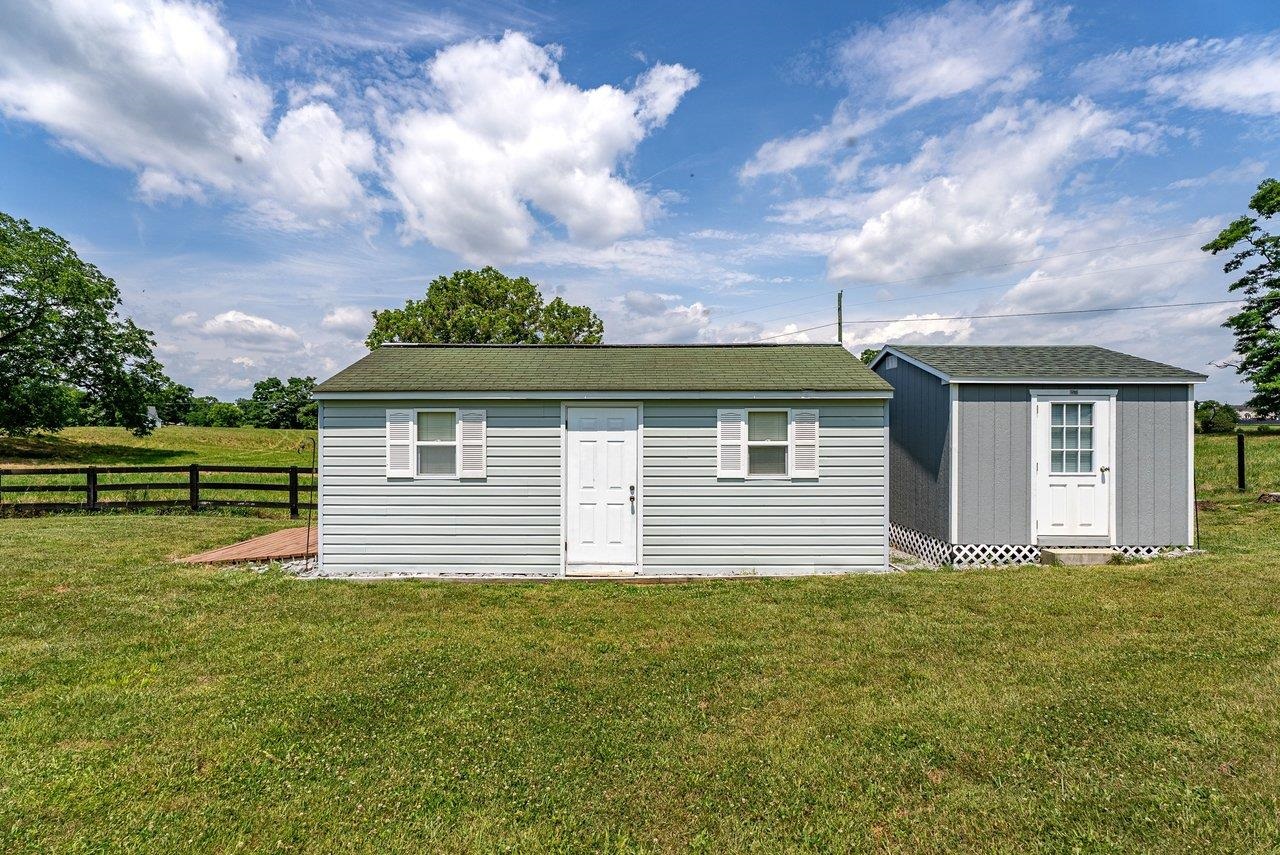 2627 MINIE BALL LN, KEEZLETOWN, Virginia 22832, 3 Bedrooms Bedrooms, ,1 BathroomBathrooms,Residential,2627 MINIE BALL LN,679329 MLS # 679329 2627 MINIE BALL LN, KEEZLETOWN, Virginia 22832, 3 Bedrooms Bedrooms, ,1 BathroomBathrooms,Residential,2627 MINIE BALL LN,679329 MLS # 679329