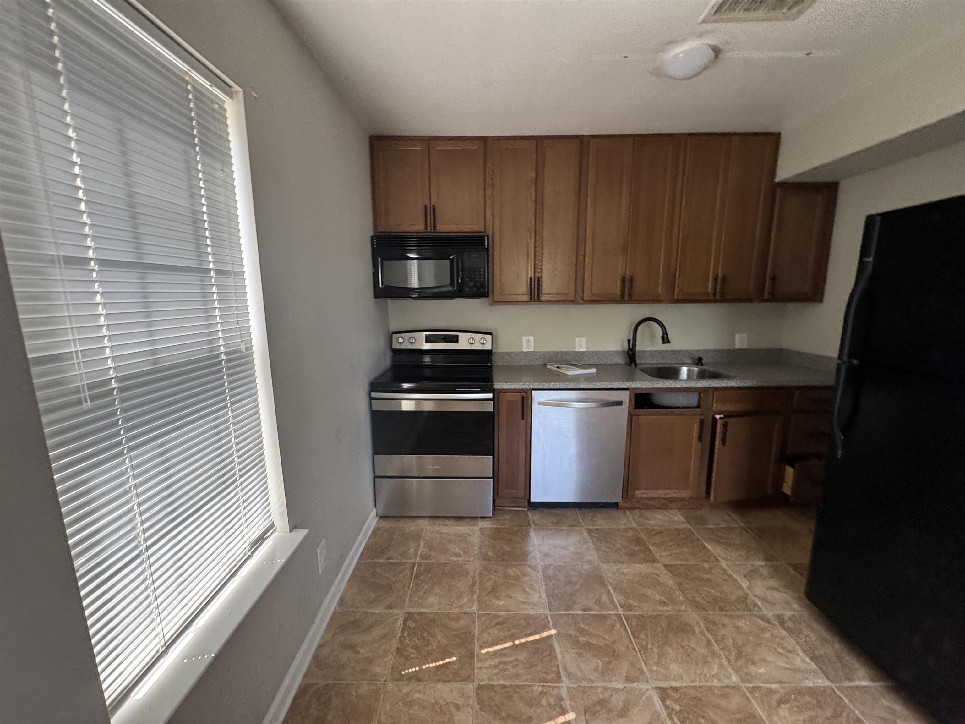 1252 VILLA LN, CHARLOTTESVILLE, Virginia 22903, 2 Bedrooms Bedrooms, ,2 BathroomsBathrooms,Residential,1252 VILLA LN,682111 MLS # 682111