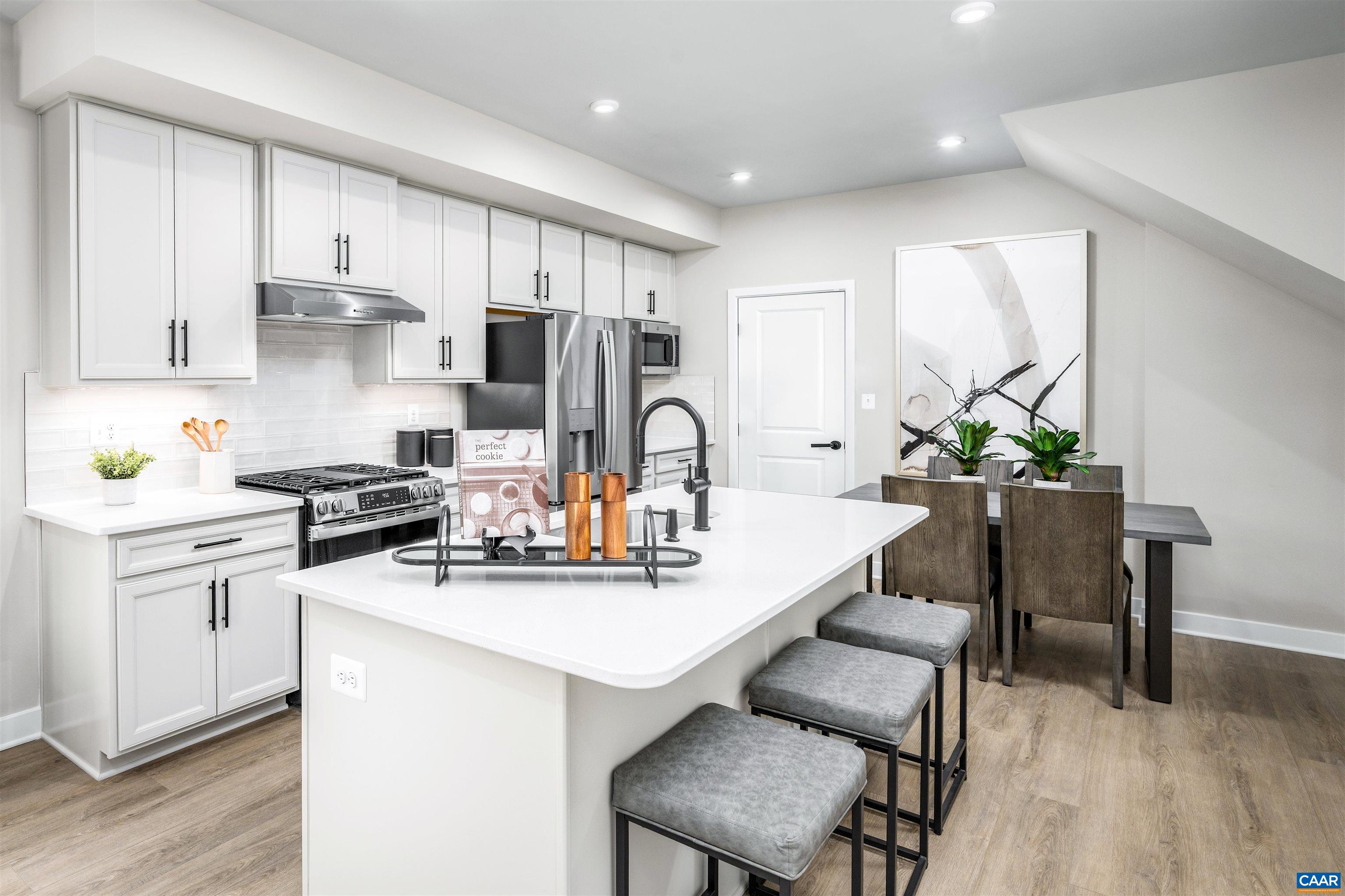 101B PERSEUS LN, CHARLOTTESVILLE, Virginia 22901, 3 Bedrooms Bedrooms, ,2 BathroomsBathrooms,Residential,Monet (Lower Unit) - Victorian Heights,101B PERSEUS LN,682113 MLS # 682113