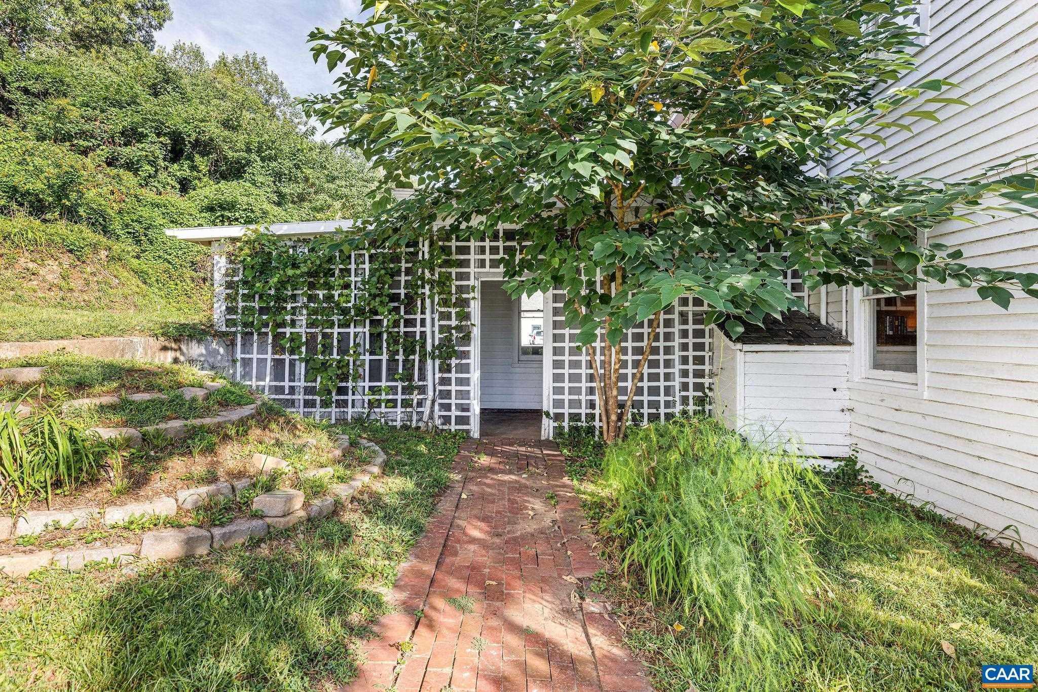 550 VALLEY ST, SCOTTSVILLE, Virginia 24590, 4 Bedrooms Bedrooms, ,3 BathroomsBathrooms,Residential,550 VALLEY ST,682124 MLS # 682124