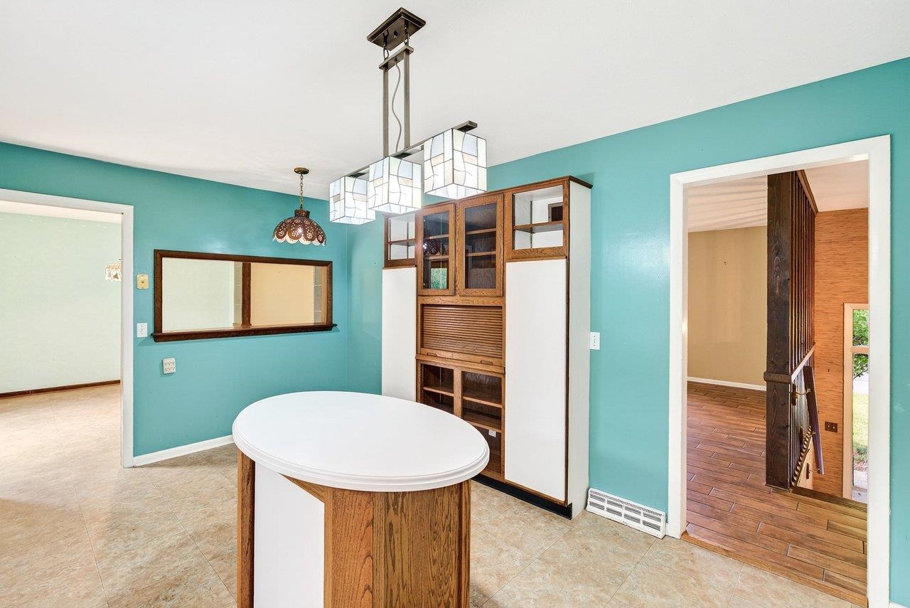 1630 CENTRAL AVE, HARRISONBURG, Virginia 22801, 5 Bedrooms Bedrooms, ,3 BathroomsBathrooms,Residential,1630 CENTRAL AVE,682134 MLS # 682134 1630 CENTRAL AVE, HARRISONBURG, Virginia 22801, 5 Bedrooms Bedrooms, ,3 BathroomsBathrooms,Residential,1630 CENTRAL AVE,682134 MLS # 682134