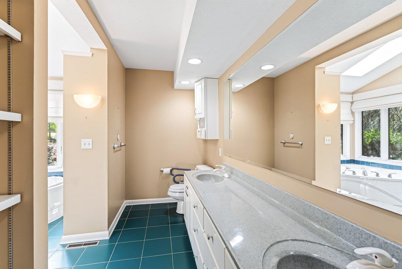 1630 CENTRAL AVE, HARRISONBURG, Virginia 22801, 5 Bedrooms Bedrooms, ,3 BathroomsBathrooms,Residential,1630 CENTRAL AVE,682134 MLS # 682134 1630 CENTRAL AVE, HARRISONBURG, Virginia 22801, 5 Bedrooms Bedrooms, ,3 BathroomsBathrooms,Residential,1630 CENTRAL AVE,682134 MLS # 682134