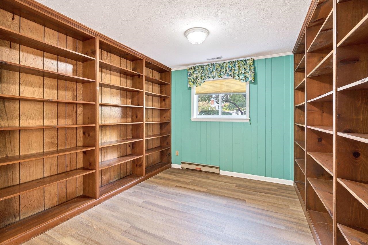 1630 CENTRAL AVE, HARRISONBURG, Virginia 22801, 5 Bedrooms Bedrooms, ,3 BathroomsBathrooms,Residential,1630 CENTRAL AVE,682134 MLS # 682134 1630 CENTRAL AVE, HARRISONBURG, Virginia 22801, 5 Bedrooms Bedrooms, ,3 BathroomsBathrooms,Residential,1630 CENTRAL AVE,682134 MLS # 682134