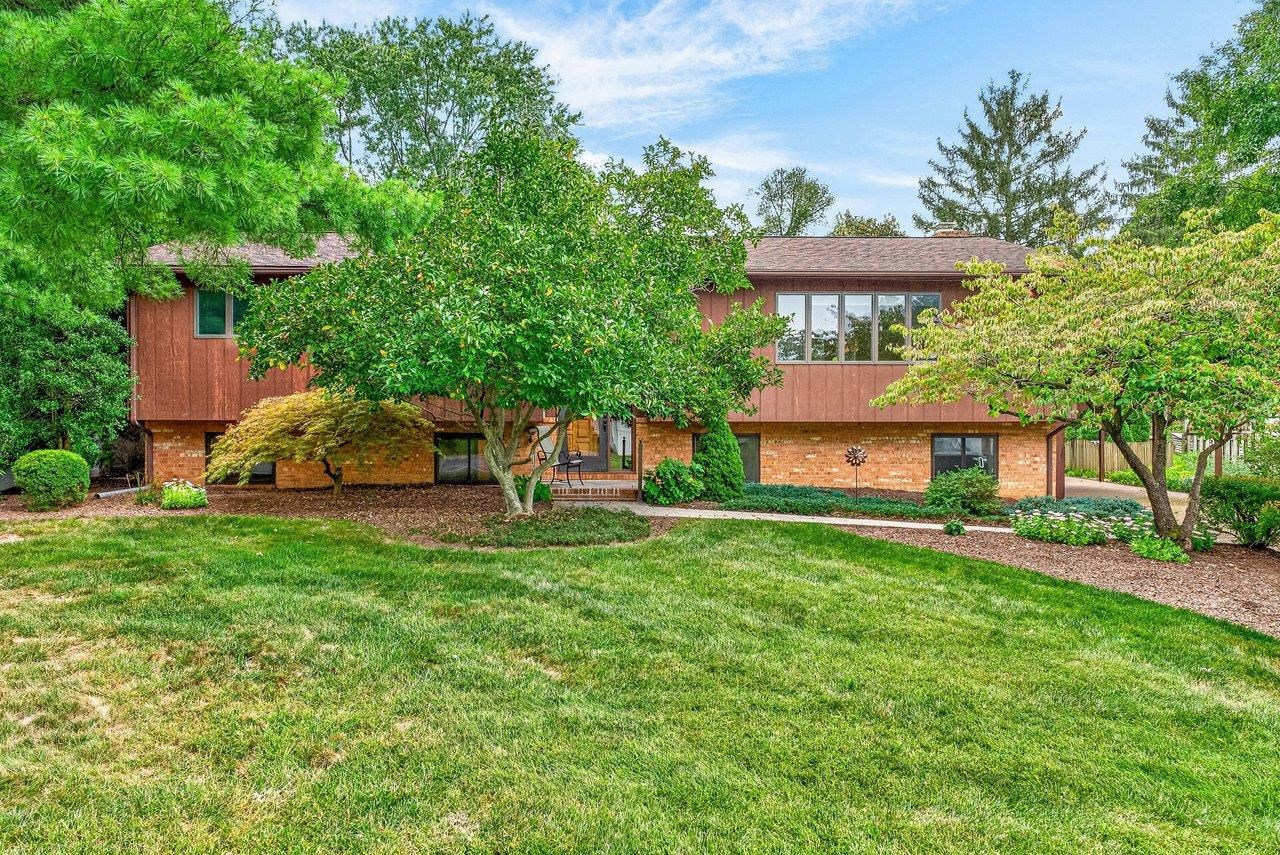 1630 CENTRAL AVE, HARRISONBURG, Virginia 22801, 5 Bedrooms Bedrooms, ,3 BathroomsBathrooms,Residential,1630 CENTRAL AVE,682134 MLS # 682134 1630 CENTRAL AVE, HARRISONBURG, Virginia 22801, 5 Bedrooms Bedrooms, ,3 BathroomsBathrooms,Residential,1630 CENTRAL AVE,682134 MLS # 682134