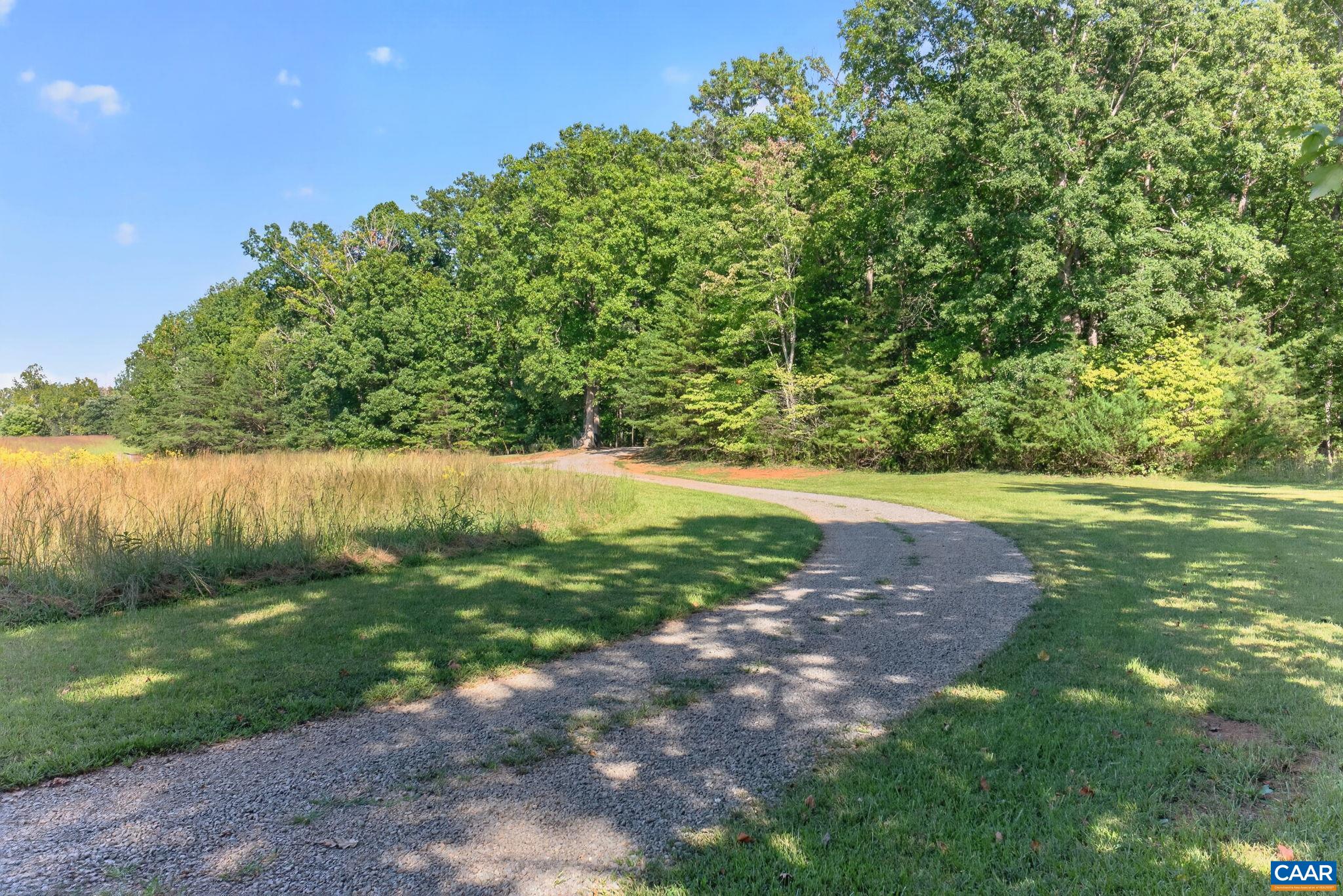 Driveway turns to the right at the 