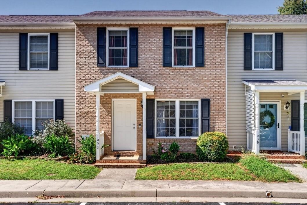 105 C 13TH ST, GROTTOES, Virginia 24441, 2 Bedrooms Bedrooms, ,2 BathroomsBathrooms,Residential,105 C 13TH ST,682138 MLS # 682138