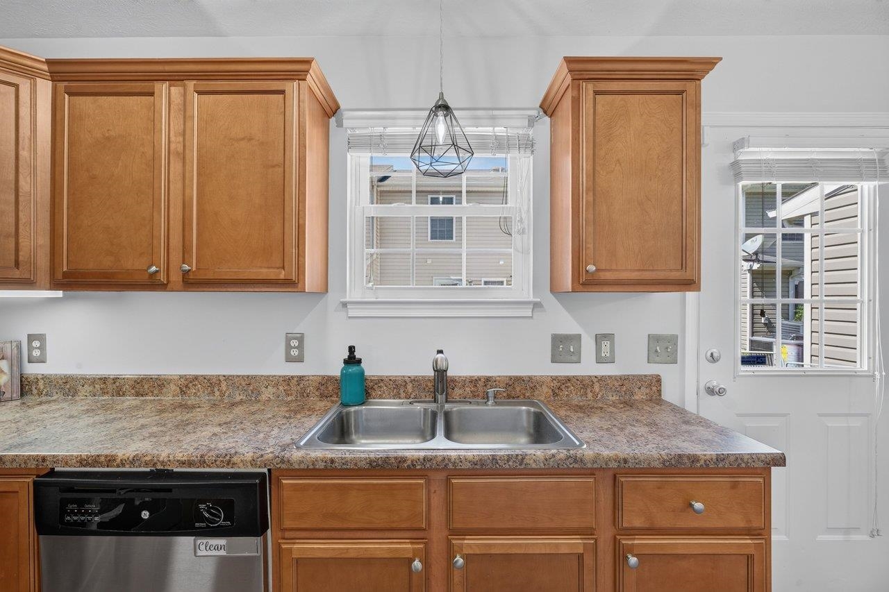 105 C 13TH ST, GROTTOES, Virginia 24441, 2 Bedrooms Bedrooms, ,2 BathroomsBathrooms,Residential,105 C 13TH ST,682138 MLS # 682138
