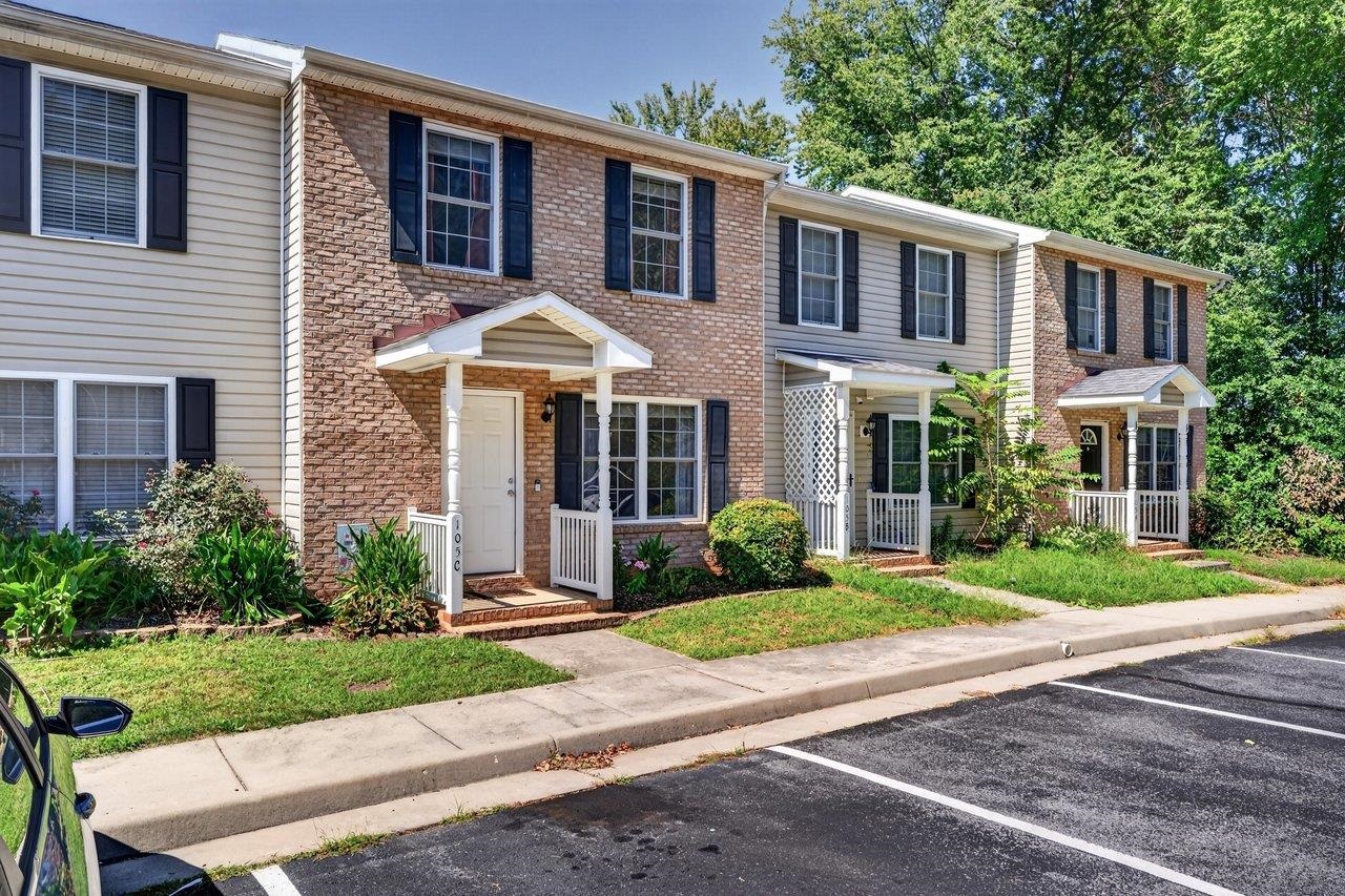 105 C 13TH ST, GROTTOES, Virginia 24441, 2 Bedrooms Bedrooms, ,2 BathroomsBathrooms,Residential,105 C 13TH ST,682138 MLS # 682138