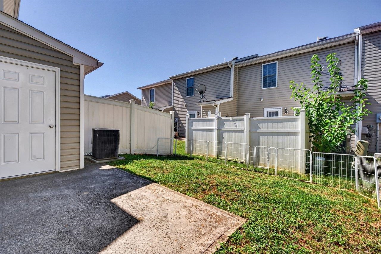 105 C 13TH ST, GROTTOES, Virginia 24441, 2 Bedrooms Bedrooms, ,2 BathroomsBathrooms,Residential,105 C 13TH ST,682138 MLS # 682138