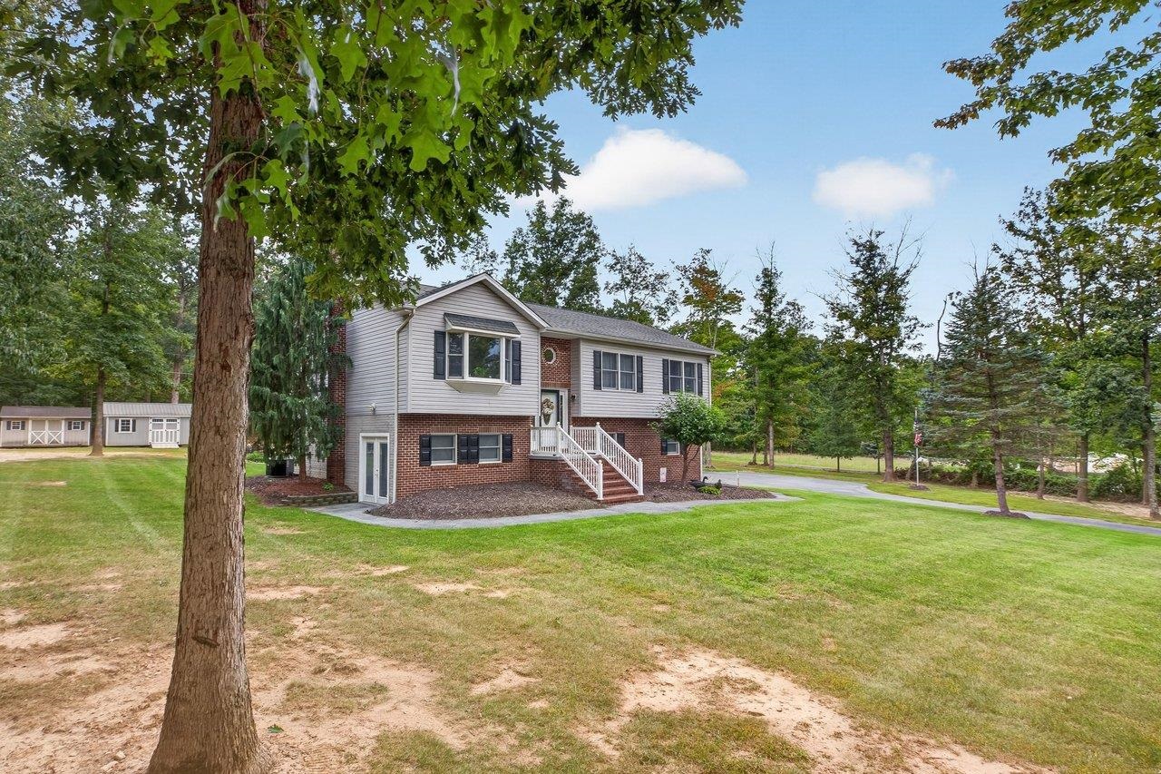 9779 SOUTH EAST SIDE HWY, ELKTON, Virginia 22827, 3 Bedrooms Bedrooms, ,2 BathroomsBathrooms,Residential,9779 SOUTH EAST SIDE HWY,682142 MLS # 682142 9779 SOUTH EAST SIDE HWY, ELKTON, Virginia 22827, 3 Bedrooms Bedrooms, ,2 BathroomsBathrooms,Residential,9779 SOUTH EAST SIDE HWY,682142 MLS # 682142