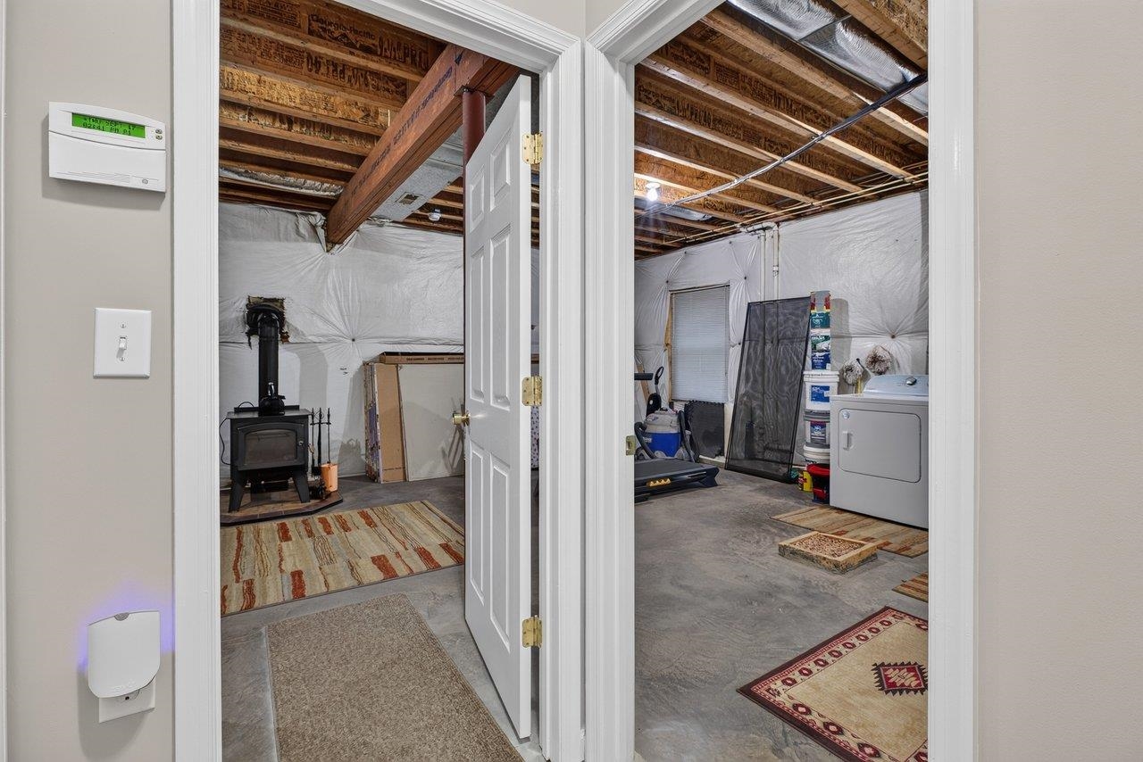 9779 SOUTH EAST SIDE HWY, ELKTON, Virginia 22827, 3 Bedrooms Bedrooms, ,2 BathroomsBathrooms,Residential,9779 SOUTH EAST SIDE HWY,682142 MLS # 682142 9779 SOUTH EAST SIDE HWY, ELKTON, Virginia 22827, 3 Bedrooms Bedrooms, ,2 BathroomsBathrooms,Residential,9779 SOUTH EAST SIDE HWY,682142 MLS # 682142
