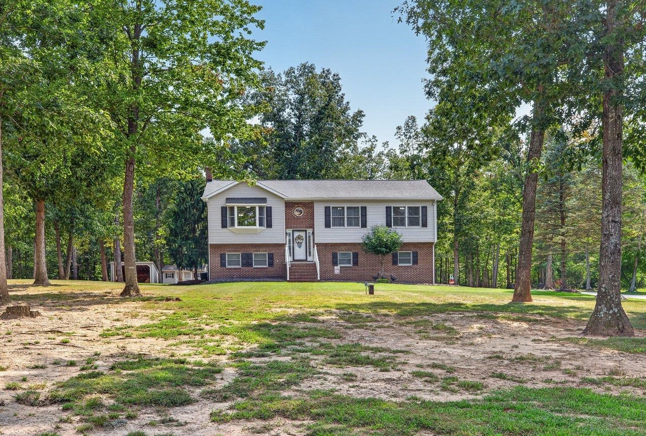 9779 SOUTH EAST SIDE HWY, ELKTON, Virginia 22827, 3 Bedrooms Bedrooms, ,2 BathroomsBathrooms,Residential,9779 SOUTH EAST SIDE HWY,682142 MLS # 682142 9779 SOUTH EAST SIDE HWY, ELKTON, Virginia 22827, 3 Bedrooms Bedrooms, ,2 BathroomsBathrooms,Residential,9779 SOUTH EAST SIDE HWY,682142 MLS # 682142
