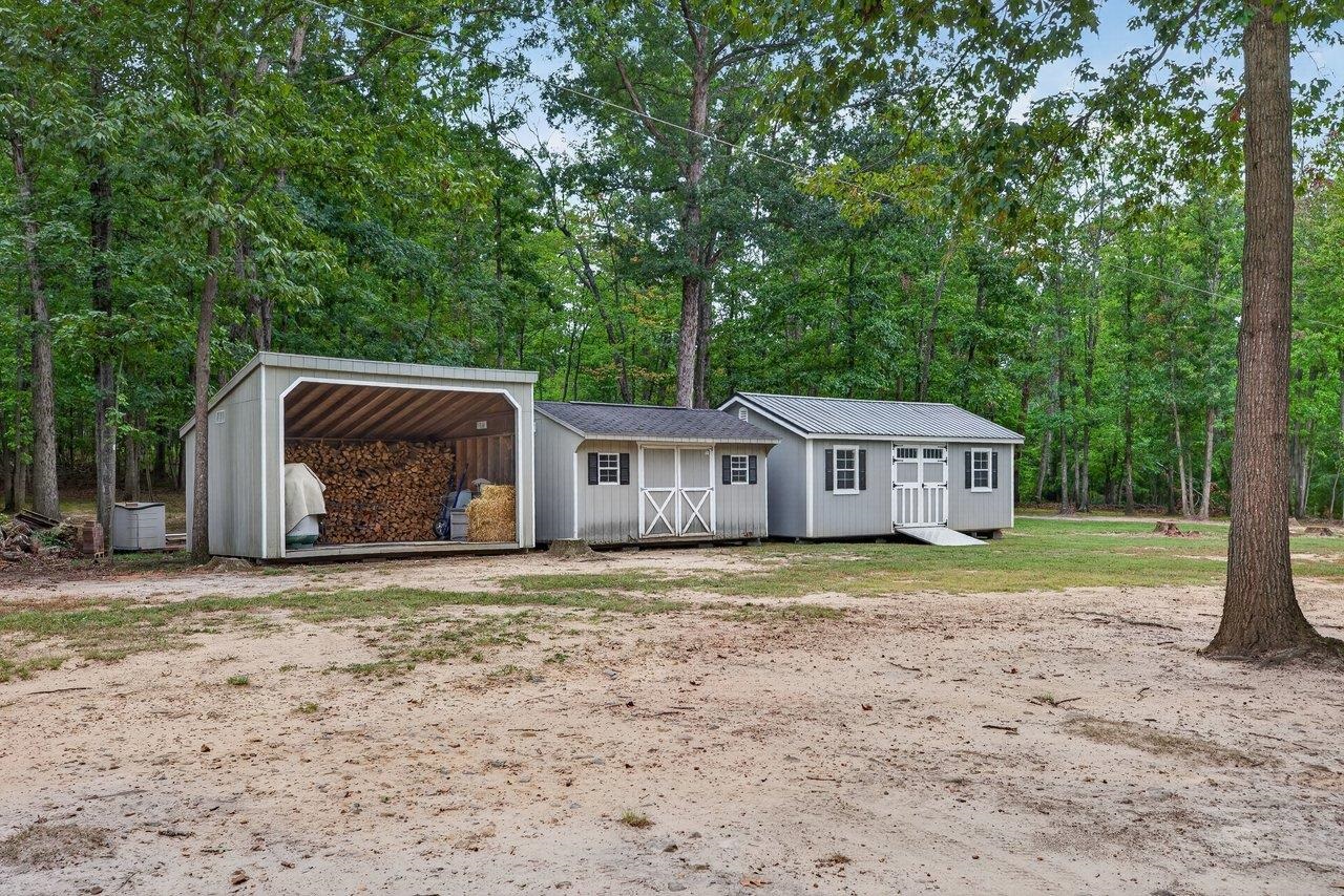 9779 SOUTH EAST SIDE HWY, ELKTON, Virginia 22827, 3 Bedrooms Bedrooms, ,2 BathroomsBathrooms,Residential,9779 SOUTH EAST SIDE HWY,682142 MLS # 682142 9779 SOUTH EAST SIDE HWY, ELKTON, Virginia 22827, 3 Bedrooms Bedrooms, ,2 BathroomsBathrooms,Residential,9779 SOUTH EAST SIDE HWY,682142 MLS # 682142