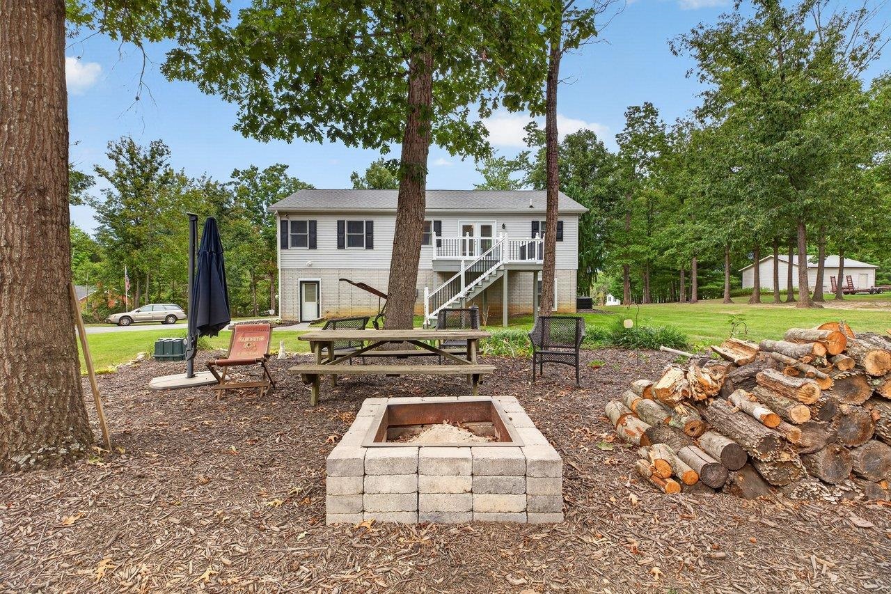 9779 SOUTH EAST SIDE HWY, ELKTON, Virginia 22827, 3 Bedrooms Bedrooms, ,2 BathroomsBathrooms,Residential,9779 SOUTH EAST SIDE HWY,682142 MLS # 682142 9779 SOUTH EAST SIDE HWY, ELKTON, Virginia 22827, 3 Bedrooms Bedrooms, ,2 BathroomsBathrooms,Residential,9779 SOUTH EAST SIDE HWY,682142 MLS # 682142